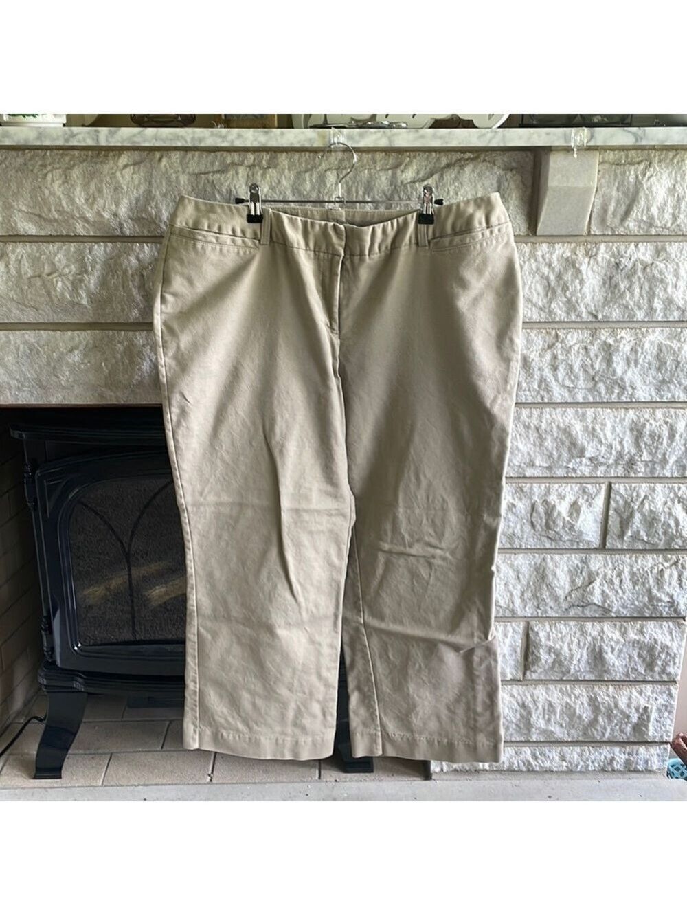 Worthington curvy fit khakis size 16W tan